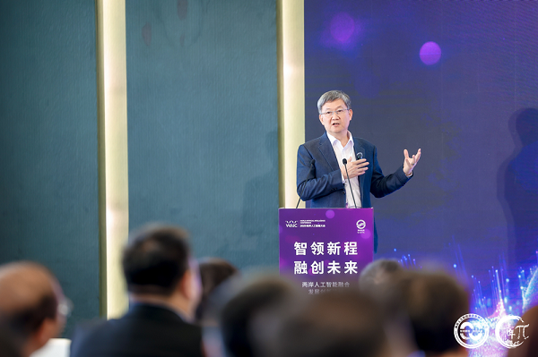鼎捷数智携最新AI成果重磅亮相2025世界人工智能大会