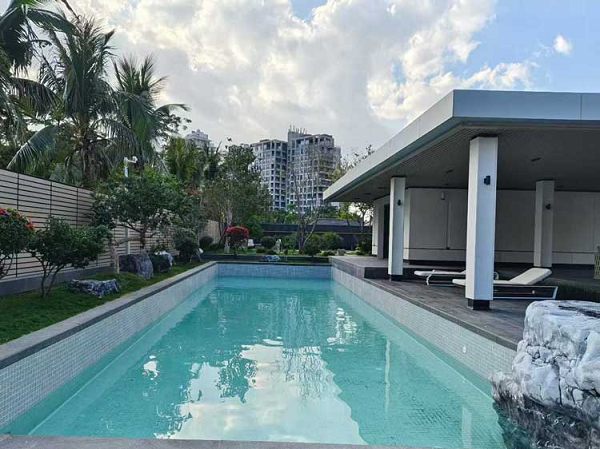 广州千叶系列泳池设备入驻海南三亚，打造高端泳池建设新范例