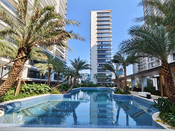 三亚高端泳池新体验:广州千叶全套泳池设备守护健康舒适水环境