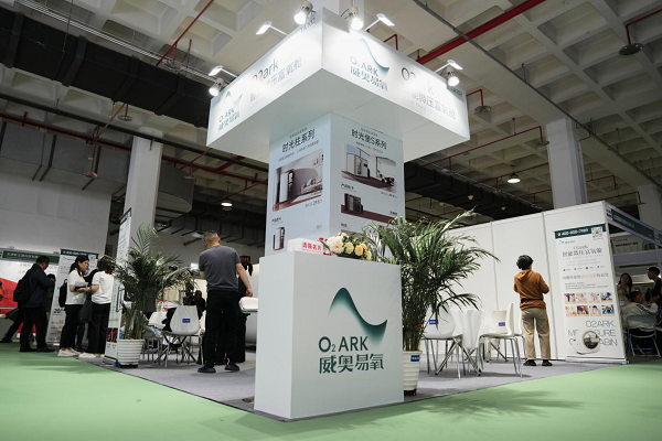 第35届健博会焦点：O2arK“毛毛虫”氧舱开启氧疗新时代