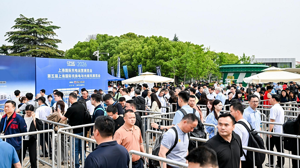 深圳科华携全生态超充方案亮相上海充换电展，一举斩获四项重磅荣誉