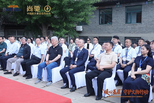 尚驰公益步履不停：“暖心基层”守护文物行动第二站走进避暑山庄及外八庙