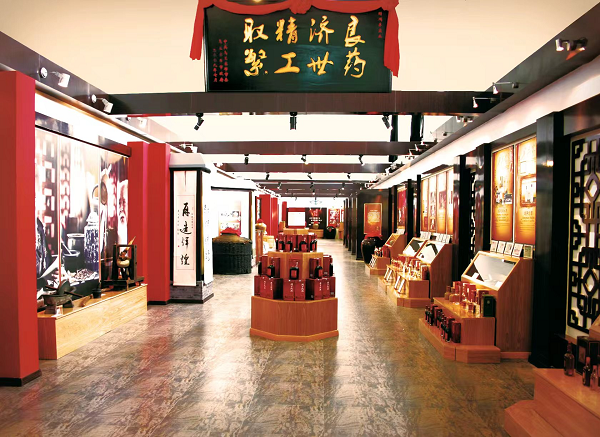 御君方溯源团队走进鸿茅药酒：一场跨越三百年的品质对话