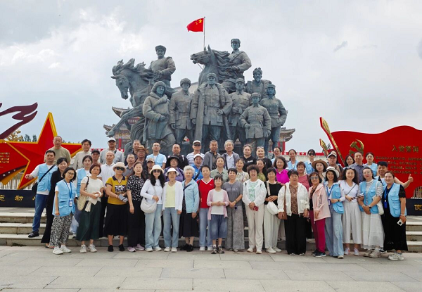 御君方“逐景如愿康养行”公益圆梦活动温暖举行：一路温暖陪伴，带全国会员畅游一生必去的草原